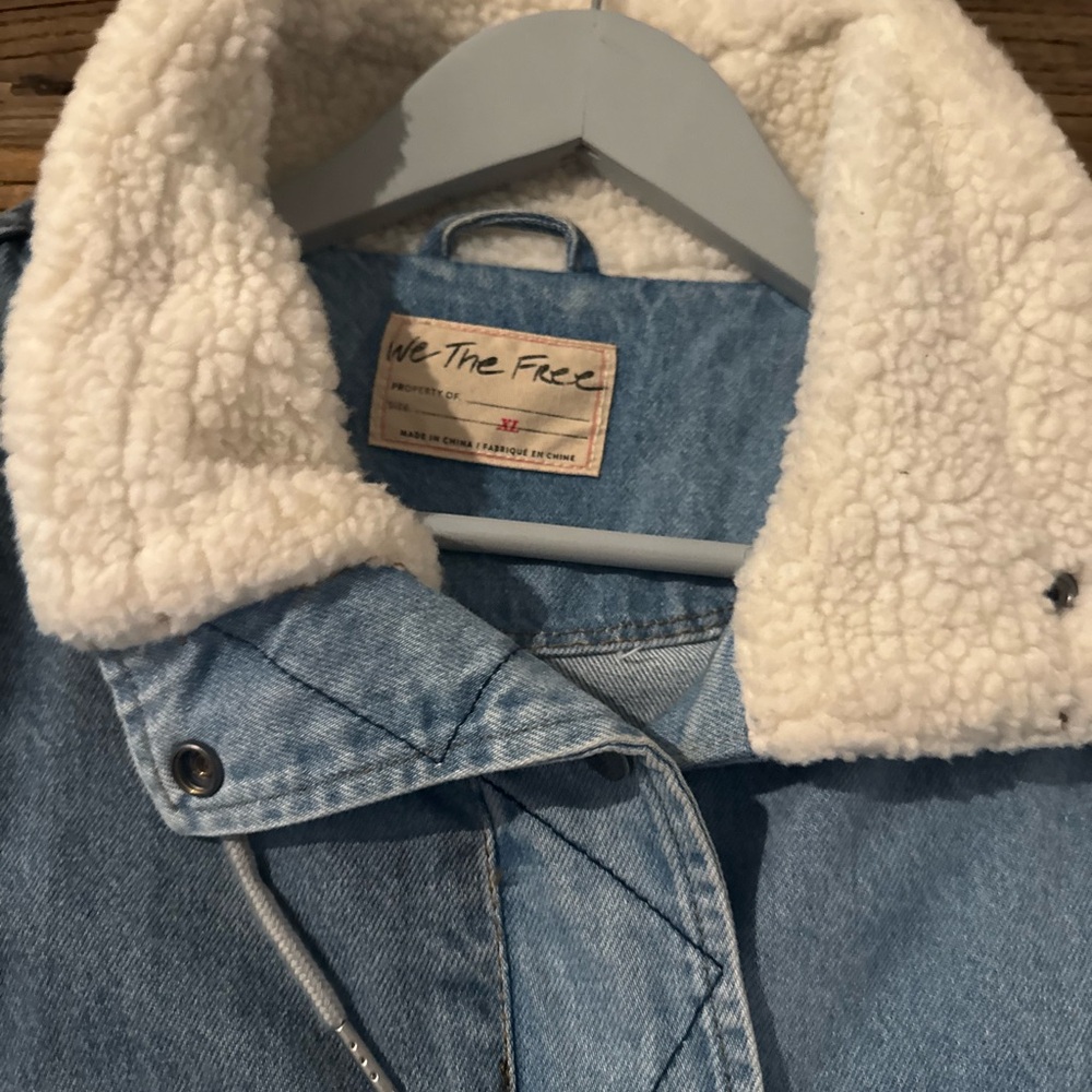 Free People Blue Denim Jacket with Cream Sherpa Collar - Picture 2 of 9